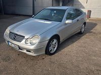 Gebraucht Mercedes C180 129 PS (94 kW) 2002 Silber Coupé