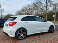 Usata Mercedes A250 211 CV (155 kW) 2015 Bianco Berlina