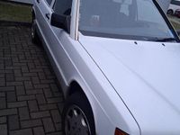 Gebraucht Mercedes 190 72 PS (52 kW) 1992 Weiß Limousine