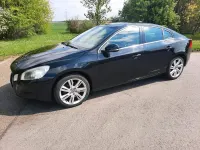 Usata Volvo S60 215 CV (158 kW) 2012 Nero Berlina