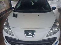 Gebraucht Peugeot 206 60 PS (44 kW) 2012 Weiß Limousine