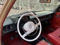 Gebraucht Mercedes W114 30 PS (22 kW) 1972 Beige Limousine