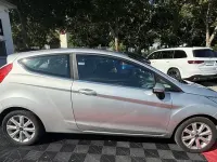 Gebraucht Ford Fiesta Ghia 82 PS (60 kW) 2009 Silber Limousine