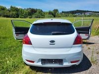 Używany Kia Ceed 116 KM (85 kW) 2008 Biały Hatchback