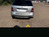 Gebraucht Mercedes ML350 273 PS (200 kW) 2006 Silber SUV
