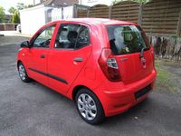 Gebraucht Hyundai i10 Edition 69 PS (50 kW) 2011 Rot Kleinwagen