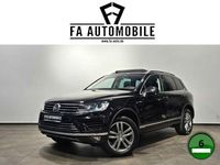 Gebraucht VW Touareg Exclusive 262 PS (192 kW) 2015 Deep black perleffek (metallic) SUV