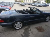 Gebraucht Mercedes CLK320 Elegance 218 PS (160 kW) 1999 Schwarz metallic Cabrio