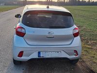 Gebraucht Hyundai i10 Edition 30 67 PS (49 kW) 2021 Silber Kleinwagen