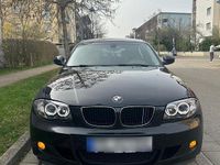 Gebraucht BMW 118 143 PS (105 kW) 2011 Schwarz Kleinwagen