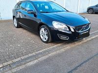 Gebraucht Volvo V60 163 PS (119 kW) 2011 Schwarz Kombi