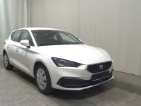 Używany Seat Leon Reference 116 KM (85 kW) 2022 Biały Sedan/Limuzyna
