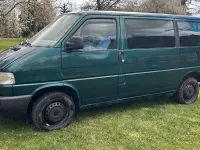 Second-hand VW Caravelle 102 CP (75 kW) 2002 Verde Van