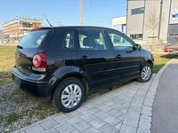 Gebraucht VW Polo 75 PS (55 kW) 2005 Schwarz Kleinwagen