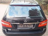 Gebraucht Mercedes E250 204 PS (150 kW) 2011 Schwarz Limousine