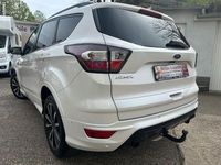 Gebraucht Ford Kuga ST-Line 179 PS (131 kW) 2017 Weiß SUV