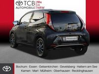 Gebraucht Toyota Aygo Trend 72 PS (52 kW) 2018 Midnightschwarz mica Kleinwagen