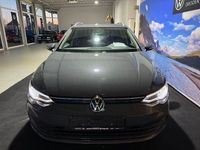 Gebraucht VW Golf VIII Life 150 PS (110 kW) 2024 Grau metallic Kombi
