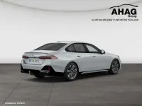 Neu BMW 540 Performance 303 PS (222 kW) 2026 M brooklyn grau Limousine