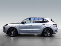 Gebraucht Porsche Cayenne 470 PS (345 kW) 2025 Schwarz SUV