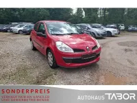 Gebraucht Renault Clio II Authentique 75 PS (55 kW) 2005 Hellrot Kleinwagen