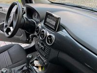 Gebraucht Mercedes B180 109 PS (80 kW) 2013 Schwarz Van / Kleinbus