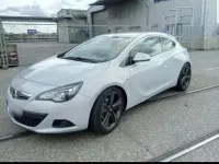 Gebraucht Opel Astra GTC Innovation 165 PS (121 kW) 2011 Weiß Limousine