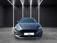 Gebraucht Ford Focus Active X 155 PS (114 kW) 2022 Grau Limousine