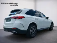 Gebraucht Mercedes GLC200 Night 227 PS (166 kW) 2023 Weiß SUV