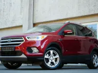 Gebraucht Ford Kuga Titanium 150 PS (110 kW) 2017 Rot SUV