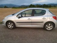 Gebraucht Peugeot 207 73 PS (53 kW) 2008 Silber Kleinwagen