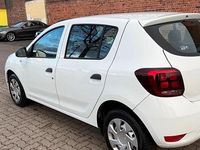 Gebraucht Dacia Sandero 86 PS (63 kW) 2018 Weiß Limousine