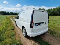Gebraucht VW Caddy 102 PS (75 kW) 2024 Weiß Van / Kleinbus