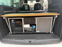 Usata VW Multivan 140 CV (102 kW) 2015 Bianco Monovolume