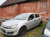 Gebraucht Opel Astra 90 PS (66 kW) 2006 Silber Limousine