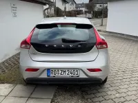 Gebraucht Volvo V40 122 PS (89 kW) 2016 Silber Limousine