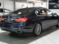 Gebraucht BMW 750L 400 PS (294 kW) 2019 Blau Limousine