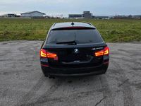 Gebraucht BMW 530 244 PS (179 kW) 2010 Schwarz Kombi