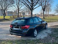 Gebraucht BMW 320 Advantage 190 PS (139 kW) 2019 Schwarz Kombi