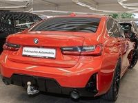 Gebraucht BMW 330 Comfort Edition 245 PS (180 kW) 2024 Rot Limousine