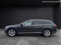 Gebraucht VW Passat Elegance 150 PS (110 kW) 2022 Mangangrau metallic Kombi