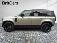 Gebraucht Land Rover Defender HSE Dynamic 300 PS (220 kW) 2025 Pangea green SUV