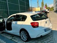 Gebraucht BMW 114 102 PS (75 kW) 2013 Weiß Kleinwagen