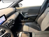 Gebraucht Mercedes CLA180 Progressive 136 PS (100 kW) 2024 Metalliclack kosmosschwarz Limousine