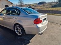 Gebraucht BMW 330 Basis 272 PS (200 kW) 2007 Silber Limousine