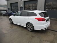Używany Ford Focus ST 250 KM (183 kW) 2018 Biały Sedan/Limuzyna