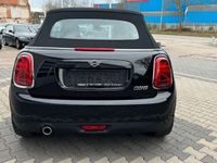 Gebraucht Mini Cooper Cabriolet 136 PS (100 kW) 2018 Midnight black metallic Cabrio