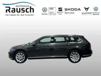 Gebraucht VW Passat Elegance 150 PS (110 kW) 2022 Grau Kombi