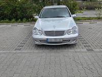 Gebraucht Mercedes 200 122 PS (89 kW) 2004 Silber Limousine