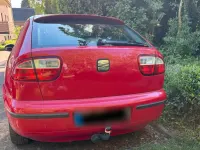 Second-hand Seat Leon 101 CP (74 kW) 2005 Roșu Hatchback